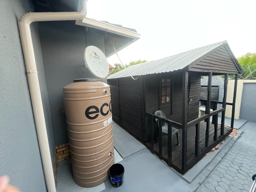 3 Bedroom Property for Sale in Tlhabane West North West